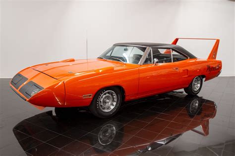 1970 plymouth superbird.